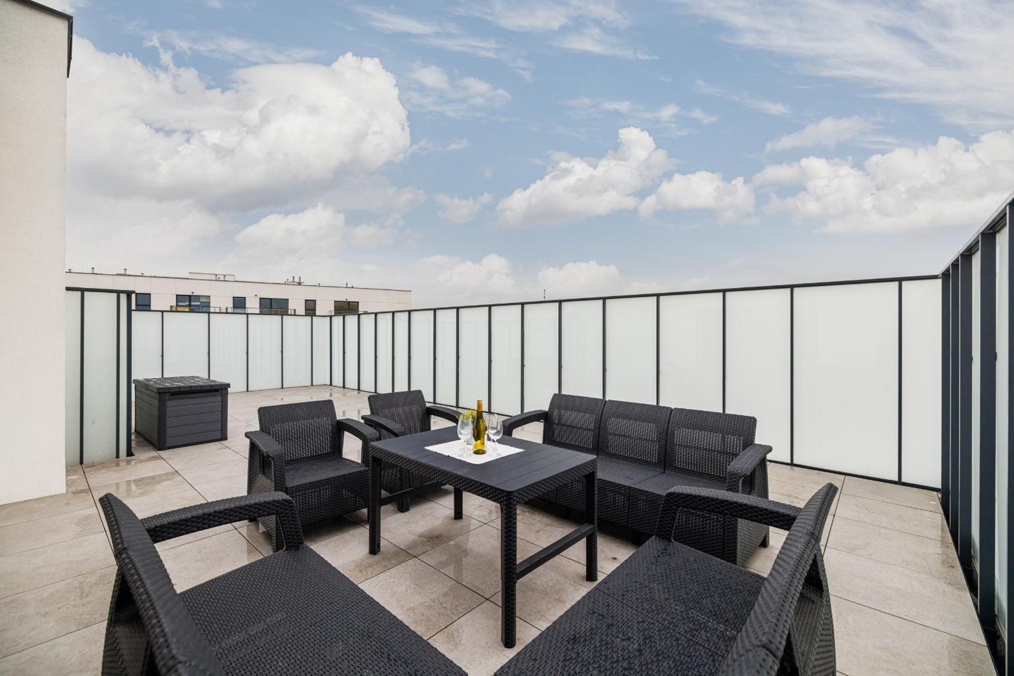 Apartament Ina Rent - Przystan Letnica Gdańsk Zewnętrze zdjęcie